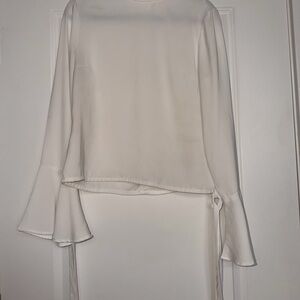 Elegant White Women's peplum sleeves